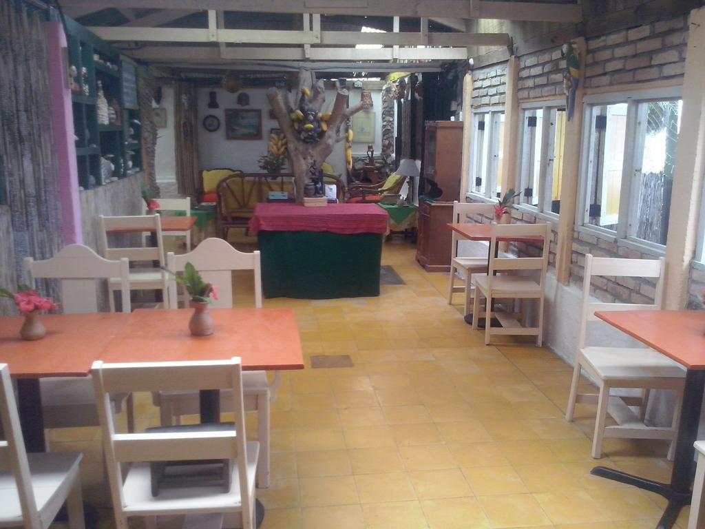 Caribbean Coral Inn טאלה מראה חיצוני תמונה